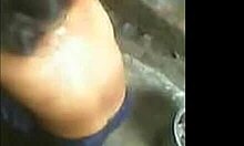 Simply homemade sexual video of Indian woman taking bath without clothes